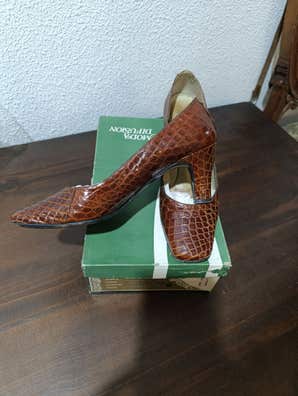 Zapatos zara de piel de cocodrilo de segunda mano para mujer