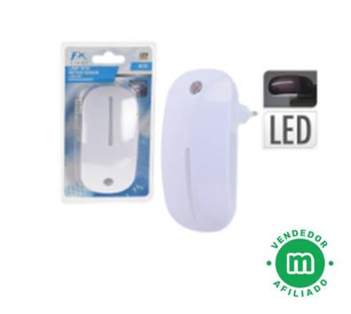 Foco LED de seguridad para exterior con sensor de luz día-noche, activación  por movimiento, superbrillante, color blanco