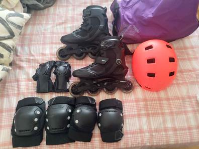 Patines 4 ruedas,casco,protecciones,bolsa.Decatlon de segunda mano por 55  EUR en Alcorcón en WALLAPOP