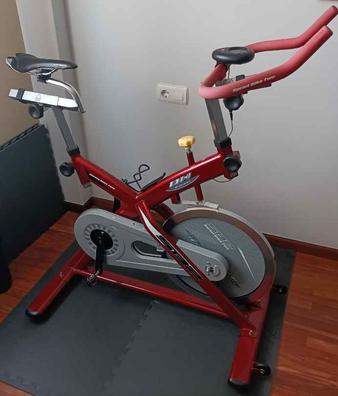 Compre BH Fitness SB2.6 Bicicleta Spinning - 22kg Volante ao melhor preço