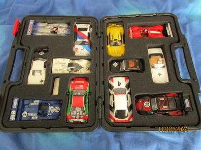 Scalextric - Circuito ADVANCE - Pista de Carreras Completa - 2 coches y 2  mandos 1:32 (GT3 Series) : : Juguetes y juegos