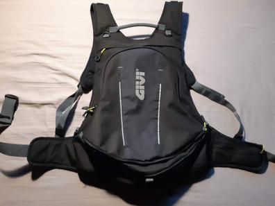 GIVI XS317, la mochila que necesito para ir a los circuitos