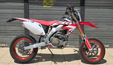 HONDA - CRF 450 X SUPERMOTARD
