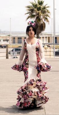 Traje flamenca beige Ropa, zapatos y moda de mujer segunda mano | Milanuncios