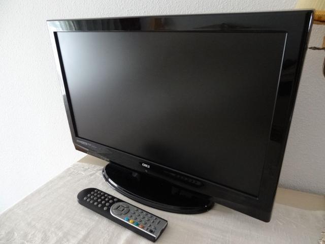 Milanuncios - Tv 22 pulgadas con DVD y VGA para PC