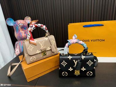 Bolso pequeño Louis Vuitton de segunda mano por 850 EUR en Madrid