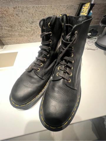 Botas dr 2024 martens hombre usadas