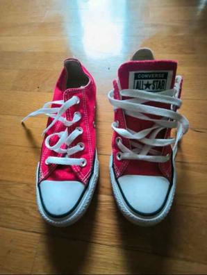 Zapatillas converse rojas Moda y complementos de segunda mano barata Milanuncios