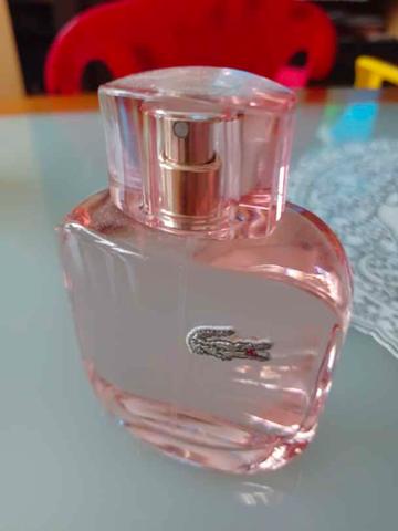 Colonia best sale lacoste rosa