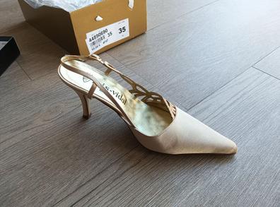 Zapatos fiesta dorado de segunda mano para mujer en Sevilla