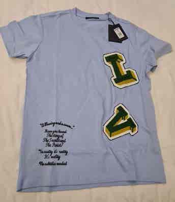 Louis camisetas Ropa, zapatos moda de hombre de segunda mano | Milanuncios