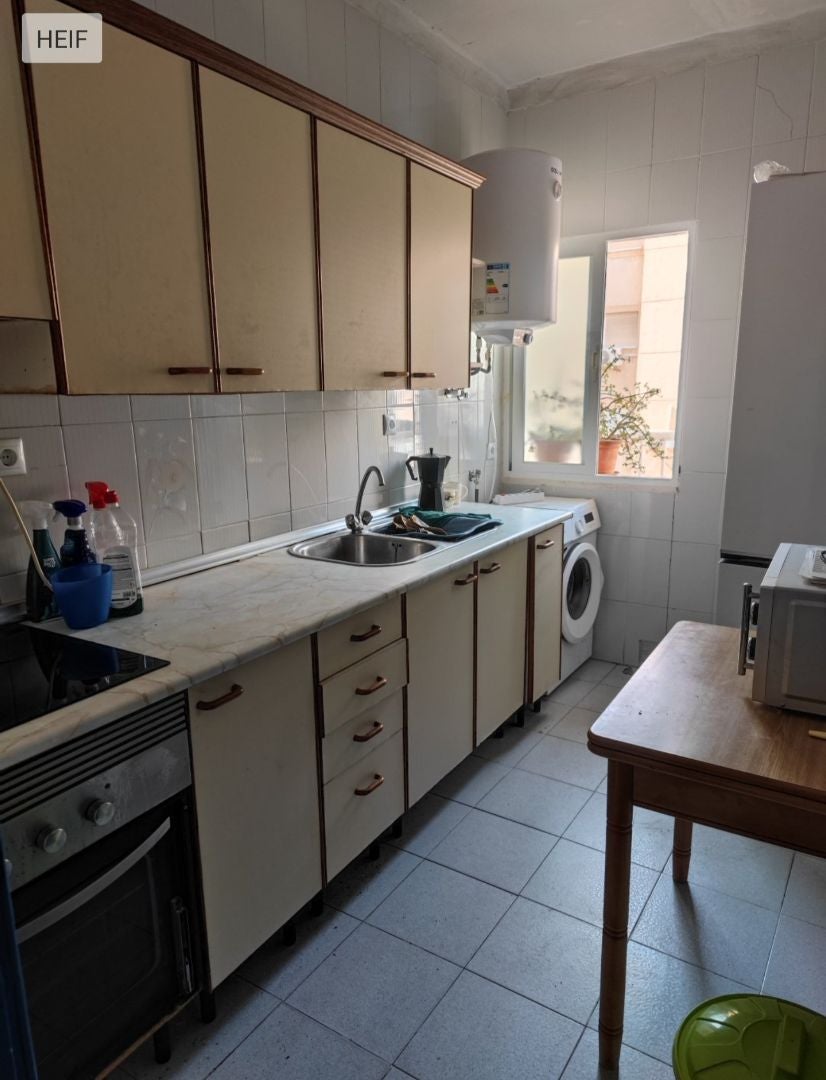 Fotografía del inmueble reportado: 850 €/mes — Almería, Almería