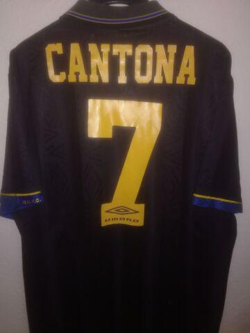 - UMBRO United 94-95 Cantona