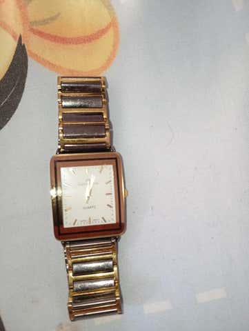 Milanuncios - Reloj cuadrado bicolor dorado plateado