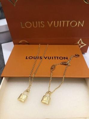 Collar En Forma De Candado Louis Vuitton nuevo