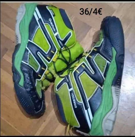 Milanuncios - Botas montaña niño talla 28