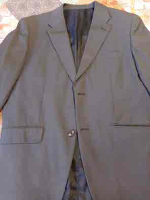 Traje chaqueta de segunda mano para hombre en Sevilla Provincia