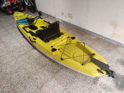 Kayak de pesca modelo Yukon con silla de aluminio y timón completo