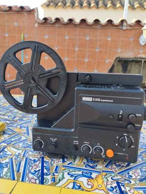 Sabemos cómo montar un cine en casa por solo 16 euros con este proyector  'vintage