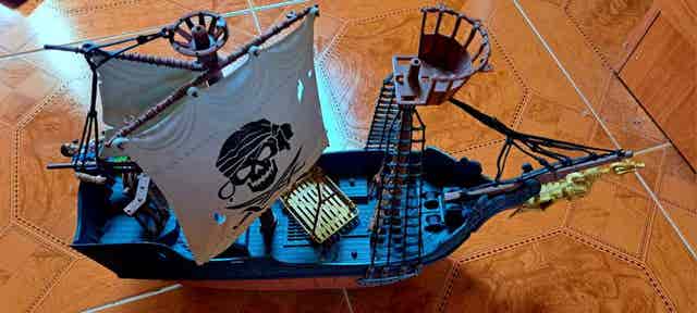 Milanuncios Barco pirata con capitán