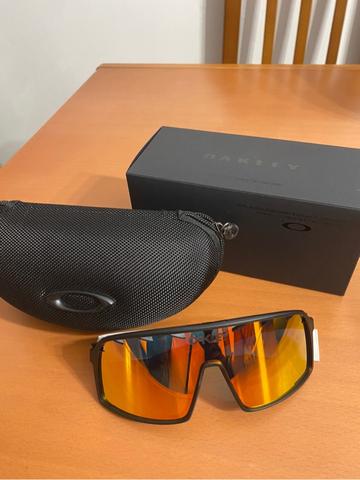 Oakley sutro online rojas