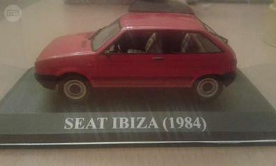 Miniatura coche Seat Ibiza (1984) Salvat escala 1/24