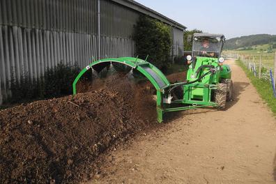 Maquinaria Agrícola volteadora compost de segunda mano y ocasión |  Milanuncios