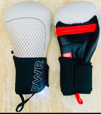 guantes boxeo venum de segunda mano por 50 EUR en Barcelona en WALLAPOP