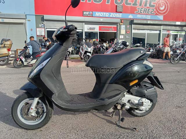 Piaggio Typhoon 50 2t Typhoon 50cc Typhoon 125 2t Scheda Tecnica