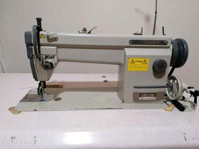 Remalladora Singer y máquina de coser Singer de segunda mano por 230 EUR en  Mengíbar en WALLAPOP
