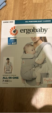 Milanuncios mochila ergobaby de color gris claro - Main Image