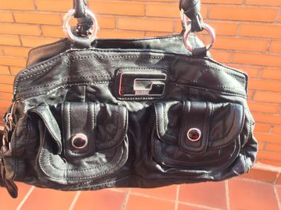 Bolso Guess de segunda mano por 35 EUR en Castellar del Vallès en