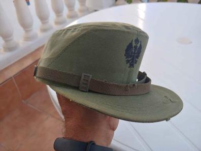 Gorra Blanca Oficial con escudo bordado a mano - Sastreria Militar