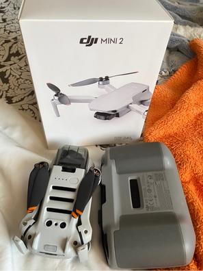 DJI Mini 2 Ultraligero y Plegable Drone Quadcopter, 3 Ejes Gimbal con  Cámara 4K, Foto 12MP