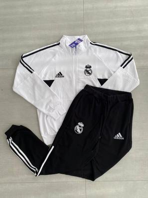 Chandal adidas Real madrid niño de segunda mano por 30 EUR en