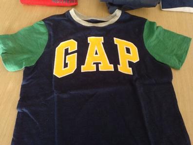 Camiseta GAP hombre de segunda mano por 15 EUR en Manzanares el