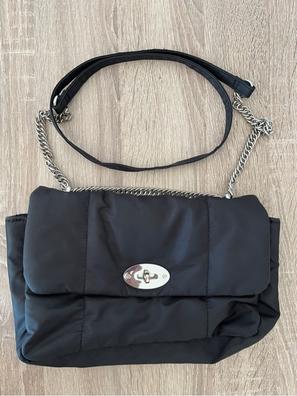 Bolso acolchado negro online stradivarius