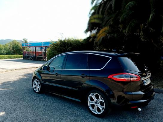 FORD - S-MAX