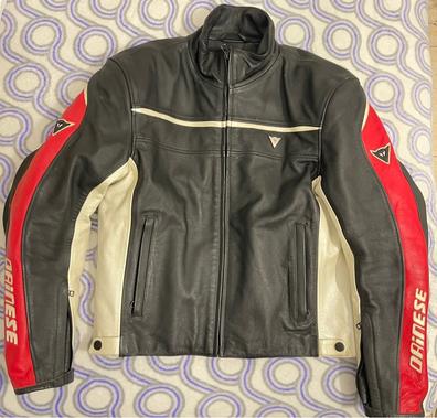 Marty Fielding Predecesor Descubrimiento Chaqueta cuero dainese Accesorios para moto de segunda mano baratos |  Milanuncios