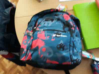Mochilas maletas infantiles segunda mano baratas en A Coruña | Milanuncios