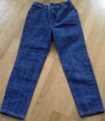 Pantalón Levis mujer 721 second hand for 20 EUR in Móstoles in WALLAPOP