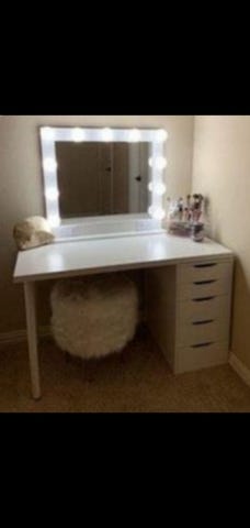 Milanuncios - Vendo tocador maquillaje con luz