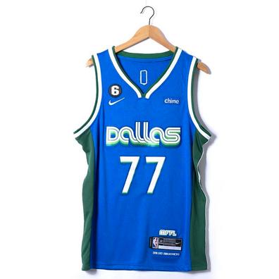 Camiseta Dallas Mavericks NBA d\'occasion pour 35 EUR in Madrid sur WALLAPOP