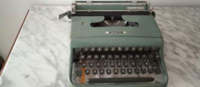 Maquina de Escribir Olivetti Lettera 22