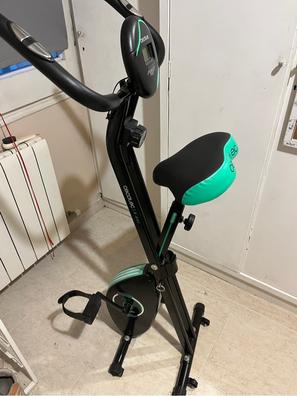 Cecotec Bicicleta Estática Plegable con Volante de Inercia de 2,5 Kg X-Bike  Pro. Sistema Silence Fit, Respaldo, Manillar y Sillín Regulable,  Pulsómetro, Pantalla LCD, Ruedas, Peso máximo 100 Kg en toda España