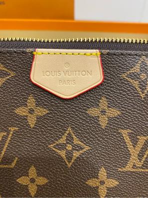 Neceser de mano Louis Vuitton de segunda mano en WALLAPOP