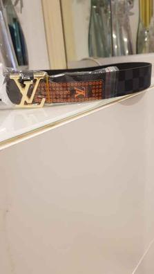 Cinturon Louis Vuitton para hombre de segunda mano por 260 EUR en Barcelona  en WALLAPOP