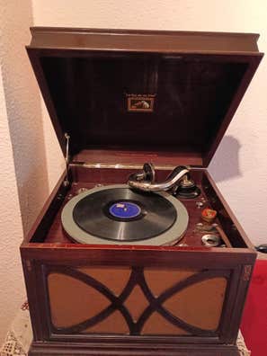 Milanuncios Gramófono la voz de su amo y 152 discos