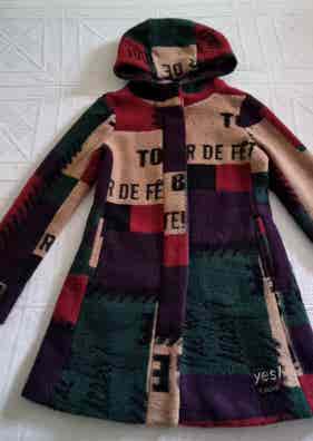 Abrigo desigual rojo mujer Moda y complementos de segunda mano