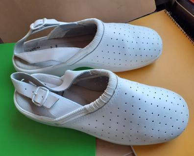 Zapatillas mujer Lacoste de segunda mano por 30 EUR en Fuenlabrada en  WALLAPOP